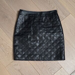 Banana Republic Quilted Black Pencil Skirt